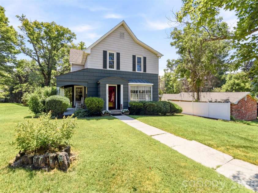 151 Hampton Heights, Canton, NC 28716.  MLS# CAR4362668, YatesRealty ID 13004. 