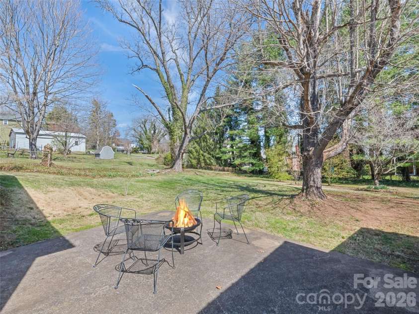 151 Hampton Heights, Canton, NC 28716.  MLS# CAR4362668, YatesRealty ID 13004. 