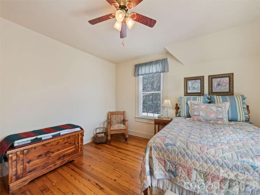 151 Hampton Heights, Canton, NC 28716.  MLS# CAR4362668, YatesRealty ID 13004. 