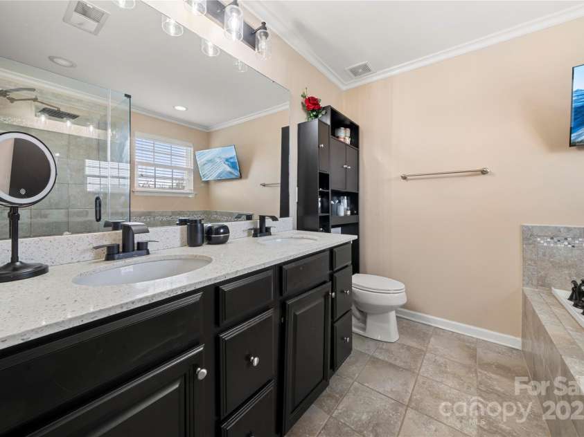 2262 Galloway Lane, Concord, NC 28025.  MLS# CAR4247506, YatesRealty ID 13004. 