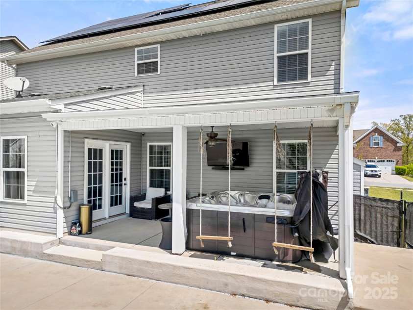 2262 Galloway Lane, Concord, NC 28025.  MLS# CAR4247506, YatesRealty ID 13004. 