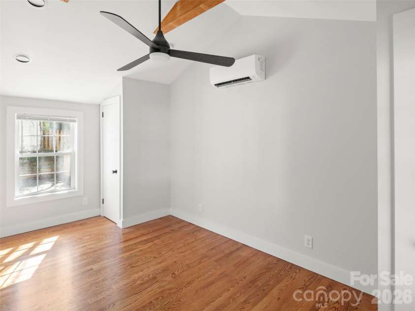 9 Woodward Avenue, Asheville, NC 28804.  MLS# CAR4358643, YatesRealty ID 13005. 