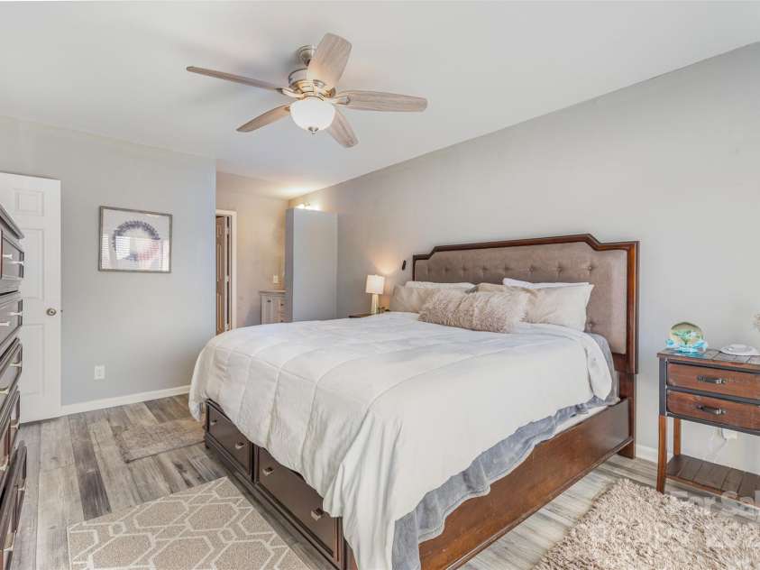 9035 J M Keynes Drive, Charlotte, NC 28262.  MLS# CAR4233077, YatesRealty ID 13005. 