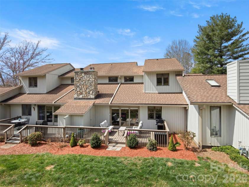 103 Parkway Court, Asheville, NC 28803.  MLS# CAR4363332, YatesRealty ID 13006. 
