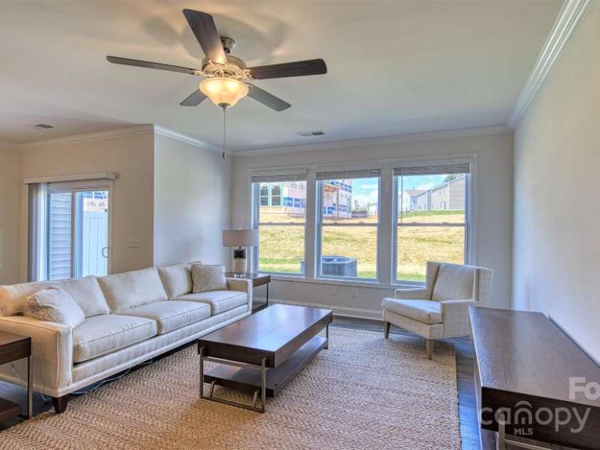 296 Creekview Road, Hendersonville, NC 28792.  MLS# CAR4176627, YatesRealty ID 13006. 