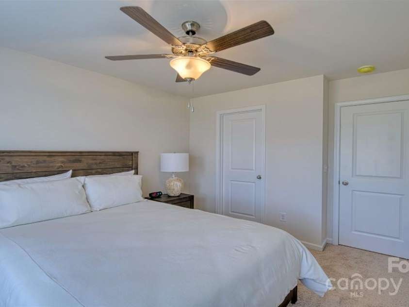 296 Creekview Road, Hendersonville, NC 28792.  MLS# CAR4176627, YatesRealty ID 13006. 