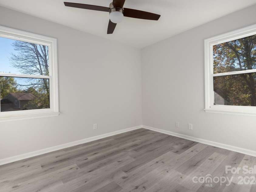 7704 Cedar Bluff Lane, Charlotte, NC 28227.  MLS# CAR4201450, YatesRealty ID 13007. 