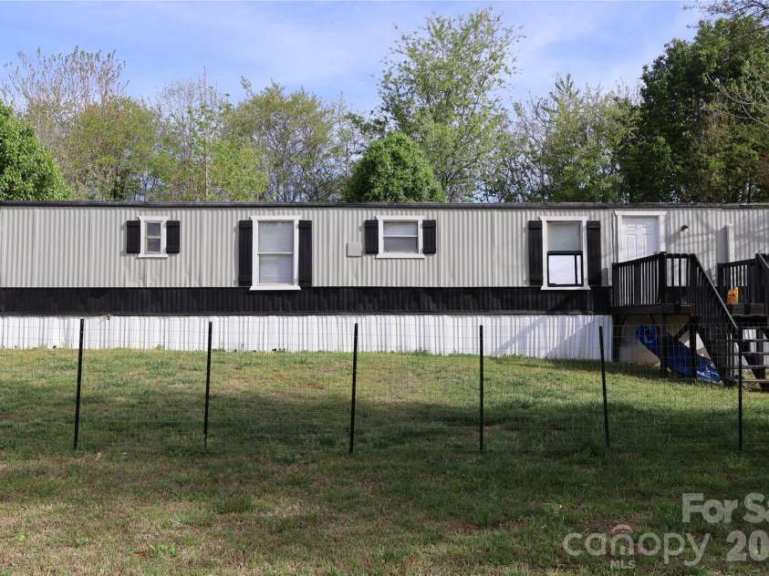 126 Cedarvale Drive, Harmony, NC 28634.  MLS# CAR4366262, YatesRealty ID 13010. 