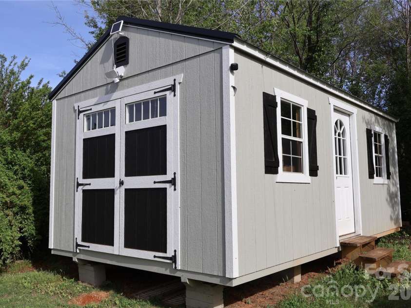 126 Cedarvale Drive, Harmony, NC 28634.  MLS# CAR4366262, YatesRealty ID 13010. 
