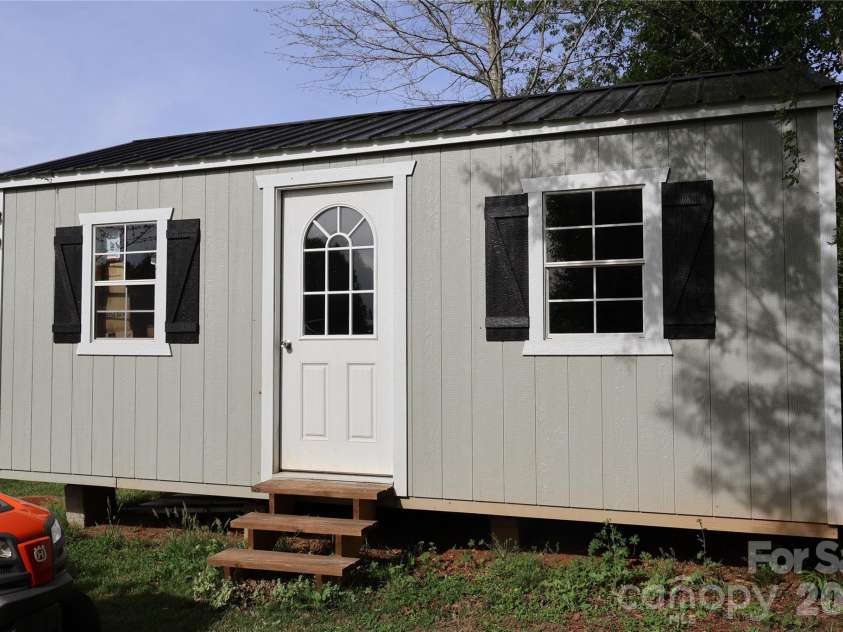 126 Cedarvale Drive, Harmony, NC 28634.  MLS# CAR4366262, YatesRealty ID 13010. 