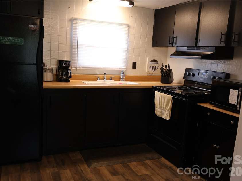 126 Cedarvale Drive, Harmony, NC 28634.  MLS# CAR4366262, YatesRealty ID 13010. 