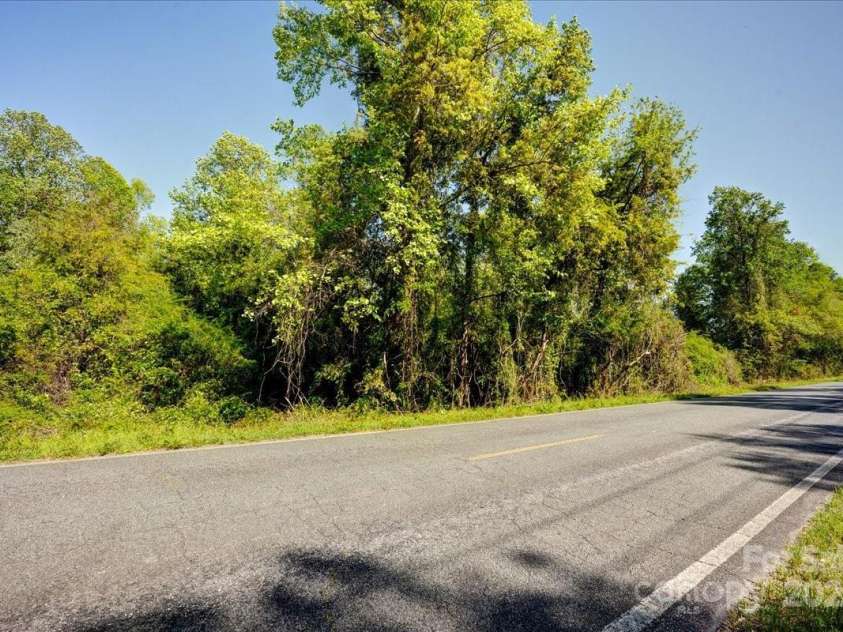 442 Summerhill Road, Turkey, NC 28393.  MLS# CAR4245235, YatesRealty ID 13013. 