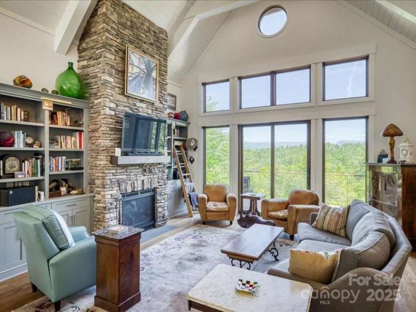 2054 Catawba Trail, Nebo, NC 28761.  MLS# CAR4255787, YatesRealty ID 13014. Great Room