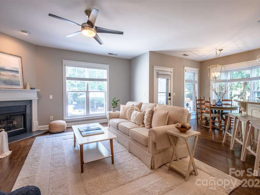 7409 Gilderstern Glen Court, Huntersville, NC 28078.  MLS# CAR4249870, YatesRealty ID 13015. Open living