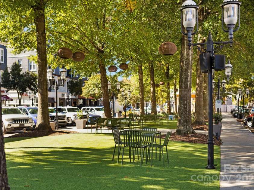 7409 Gilderstern Glen Court, Huntersville, NC 28078.  MLS# CAR4249870, YatesRealty ID 13015. The Green, Birkdale