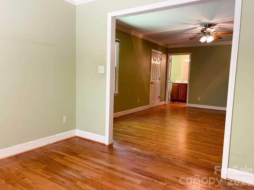 308 Brentwood Circle, Morganton, NC 28655.  MLS# CAR4367077, YatesRealty ID 13016. 