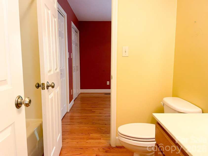 308 Brentwood Circle, Morganton, NC 28655.  MLS# CAR4367077, YatesRealty ID 13016. 
