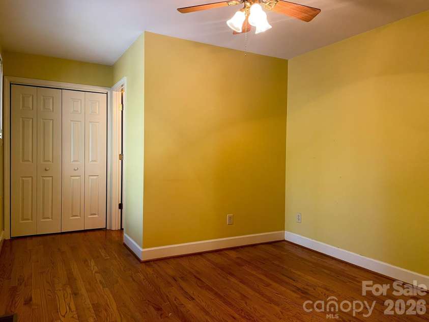 308 Brentwood Circle, Morganton, NC 28655.  MLS# CAR4367077, YatesRealty ID 13016. 