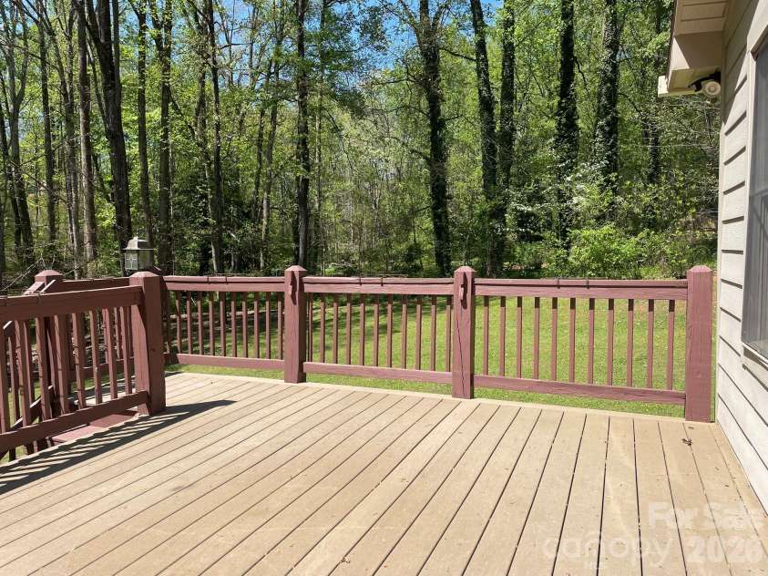 308 Brentwood Circle, Morganton, NC 28655.  MLS# CAR4367077, YatesRealty ID 13016. 
