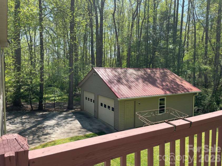 308 Brentwood Circle, Morganton, NC 28655.  MLS# CAR4367077, YatesRealty ID 13016. 