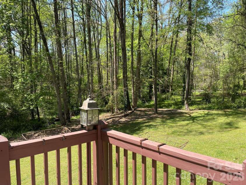 308 Brentwood Circle, Morganton, NC 28655.  MLS# CAR4367077, YatesRealty ID 13016. 