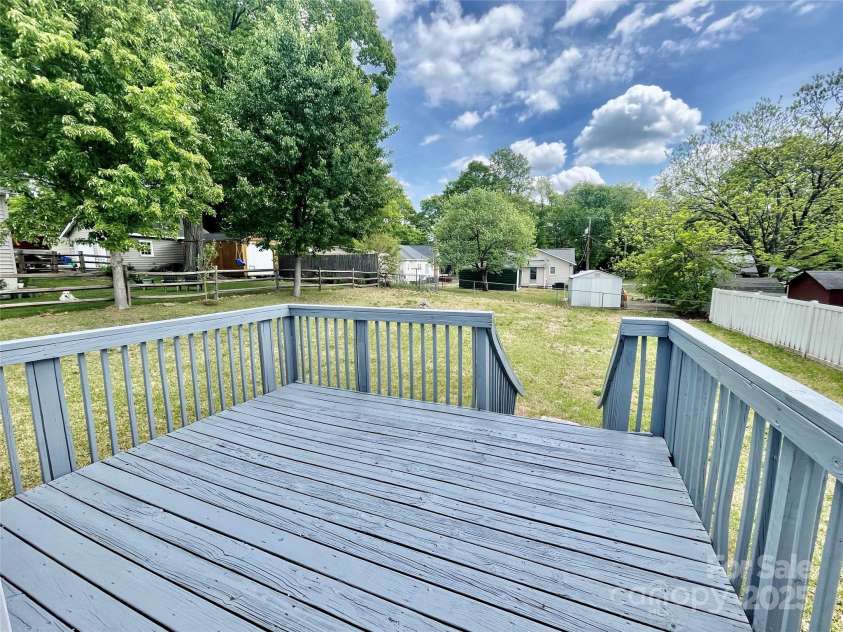 915 Klondale Avenue, Kannapolis, NC 28081.  MLS# CAR4250825, YatesRealty ID 13016. Deck/Backyard