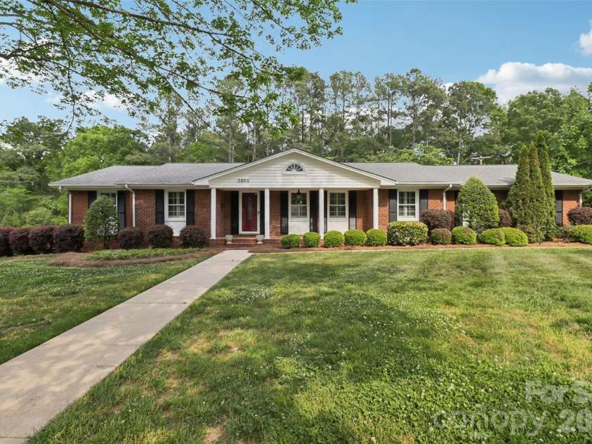 1002 Ridge Street, Albemarle, NC 28001.  MLS# CAR4362620, YatesRealty ID 13018. 