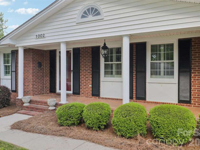 1002 Ridge Street, Albemarle, NC 28001.  MLS# CAR4362620, YatesRealty ID 13018. 