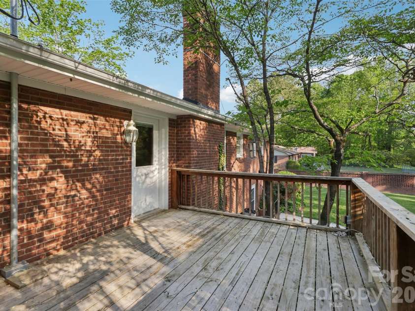 1002 Ridge Street, Albemarle, NC 28001.  MLS# CAR4362620, YatesRealty ID 13018. 