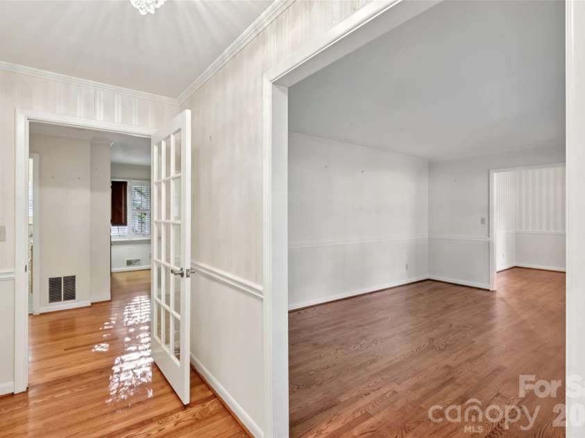 1002 Ridge Street, Albemarle, NC 28001.  MLS# CAR4362620, YatesRealty ID 13018. Foyer