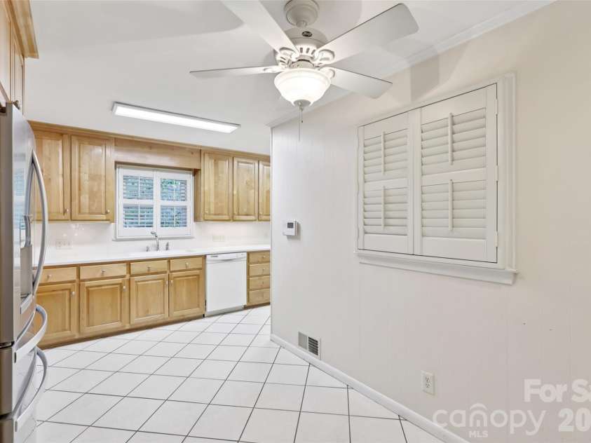 1002 Ridge Street, Albemarle, NC 28001.  MLS# CAR4362620, YatesRealty ID 13018. Kitchen