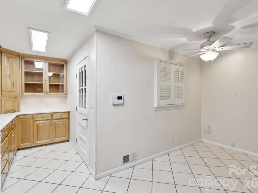 1002 Ridge Street, Albemarle, NC 28001.  MLS# CAR4362620, YatesRealty ID 13018. Kitchen