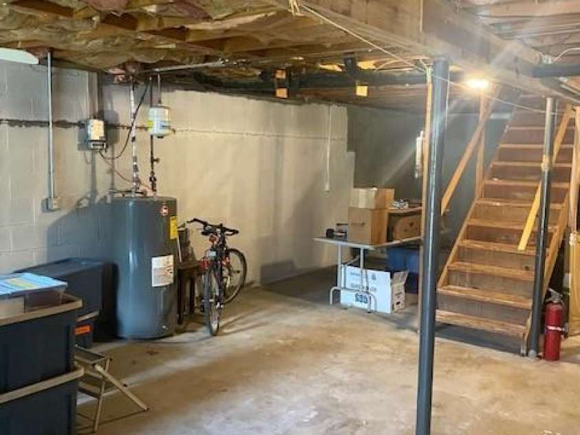 603 Hiawassee Avenue, Black Mountain, NC 28711.  MLS# CAR4257019, YatesRealty ID 13018. Basement