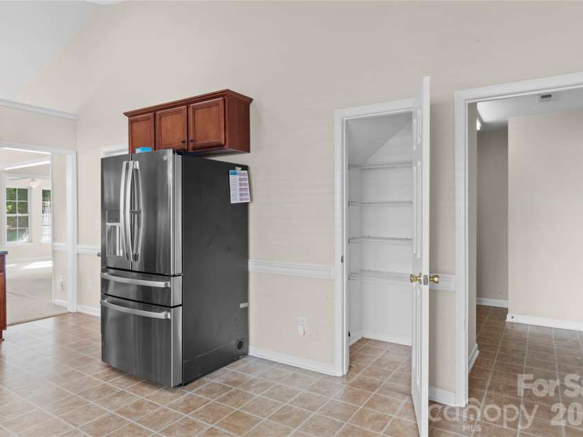 567 Caladium Court, Kernersville, NC 27284.  MLS# CAR4368459, YatesRealty ID 13019. 