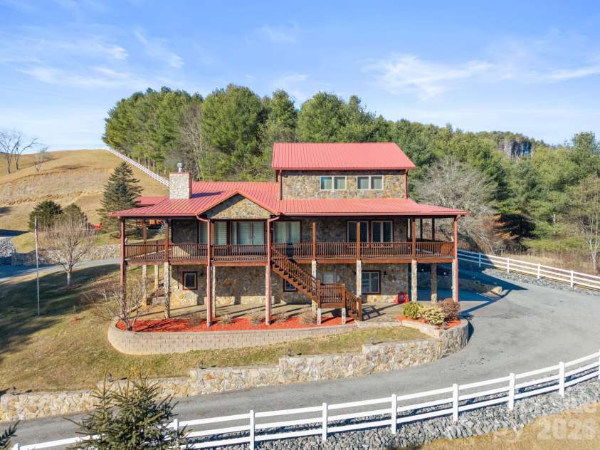 199 Joriann Drive, Crumpler, NC 28617.  MLS# CAR4341577, YatesRealty ID 1302. 