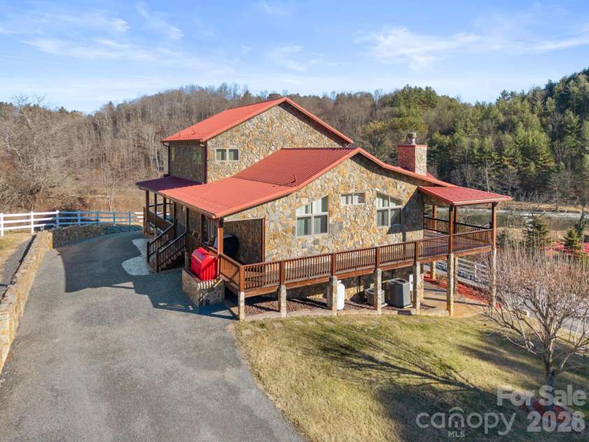 199 Joriann Drive, Crumpler, NC 28617.  MLS# CAR4341577, YatesRealty ID 1302. 
