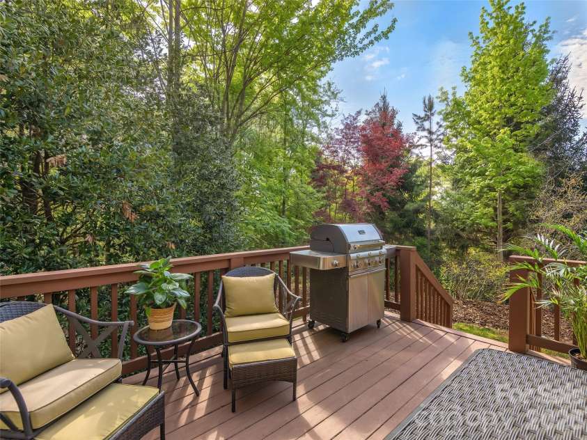 1672 Olmsted Drive, Asheville, NC 28803.  MLS# CAR4368882, YatesRealty ID 13020. 