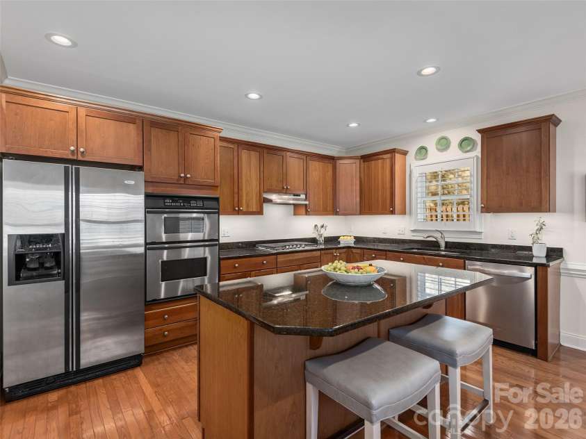 1672 Olmsted Drive, Asheville, NC 28803.  MLS# CAR4368882, YatesRealty ID 13020. 