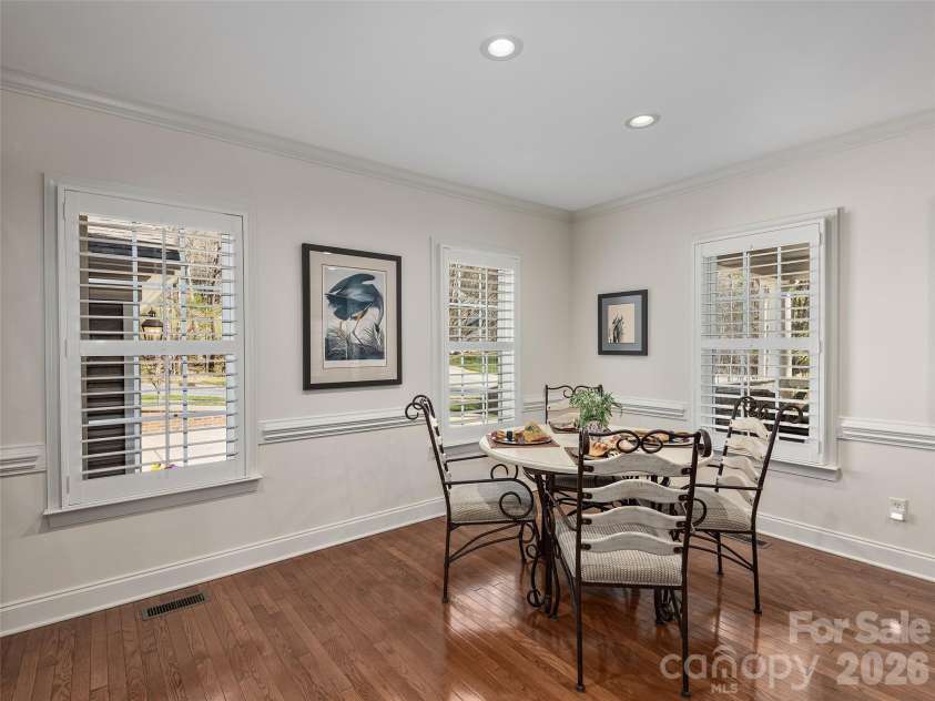 1672 Olmsted Drive, Asheville, NC 28803.  MLS# CAR4368882, YatesRealty ID 13020. 