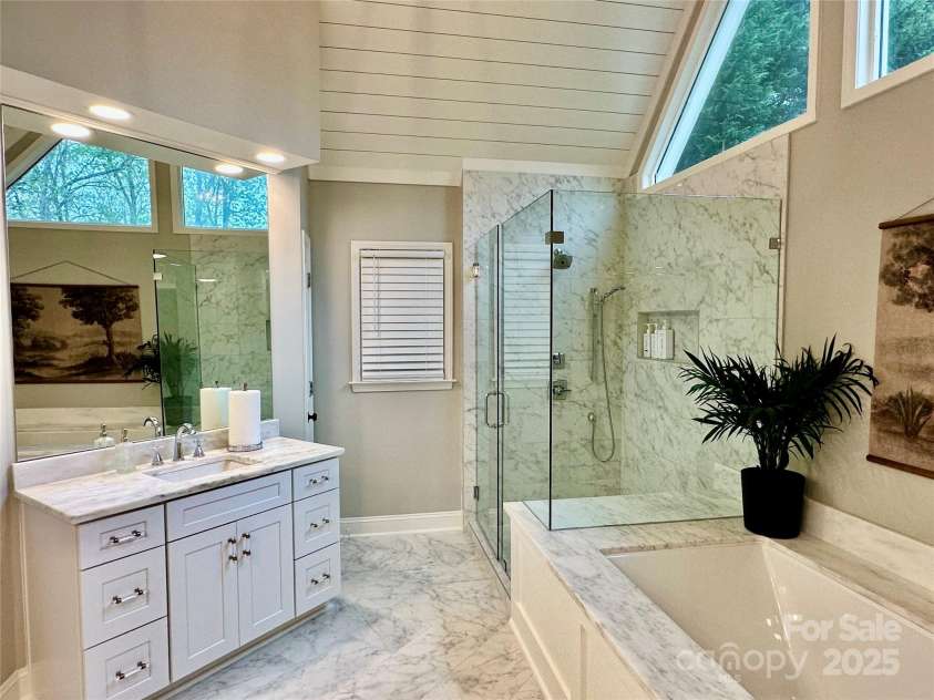 9508 Hayenridge Court, Huntersville, NC 28078.  MLS# CAR4244519, YatesRealty ID 13020. 
