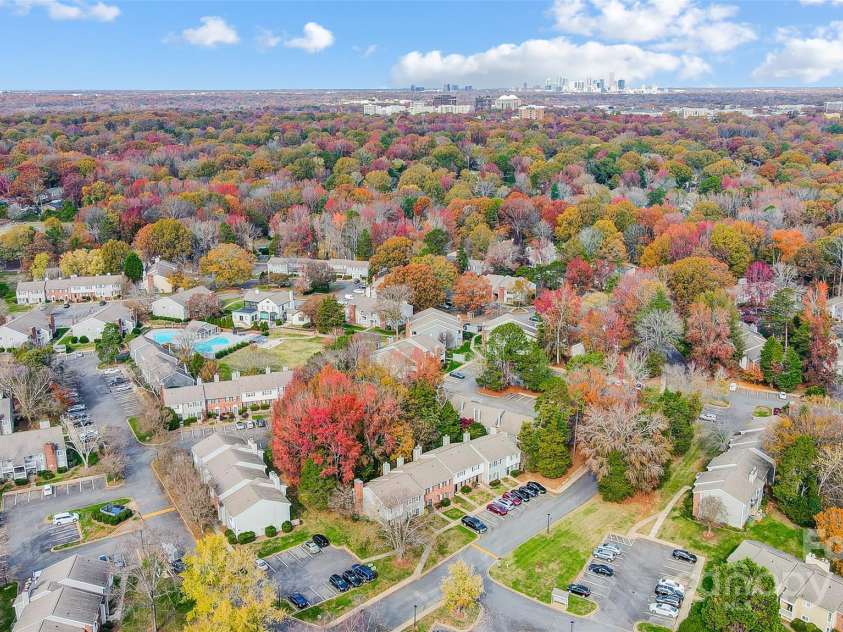 3109 Heathstead Place, Charlotte, NC 28210.  MLS# CAR4254075, YatesRealty ID 13021. 