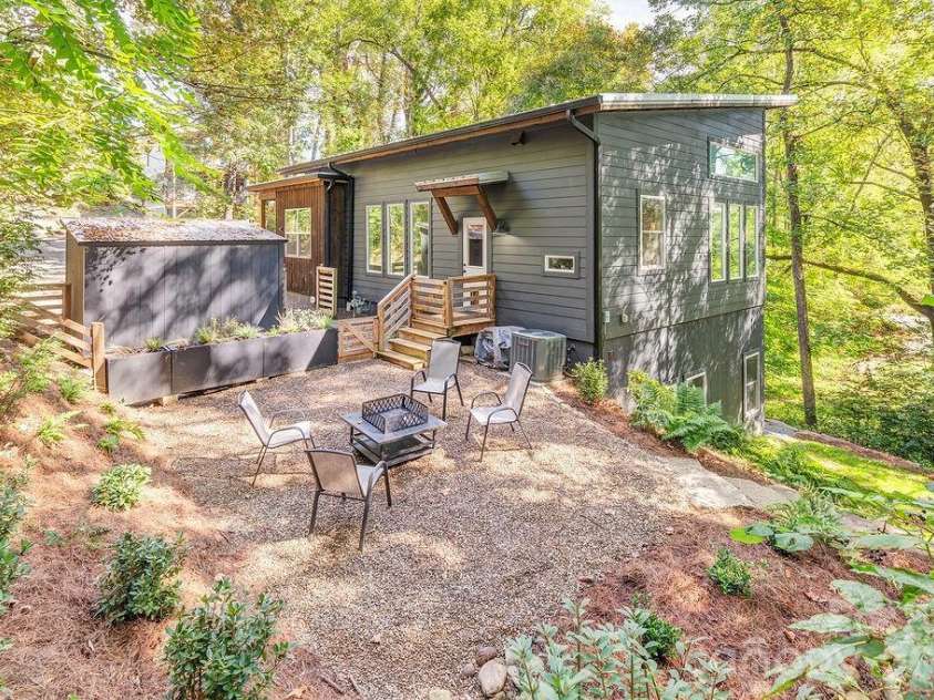 42 Salola Street, Asheville, NC 28806.  MLS# CAR4369930, YatesRealty ID 13021. 