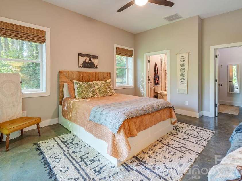 42 Salola Street, Asheville, NC 28806.  MLS# CAR4369930, YatesRealty ID 13021. 