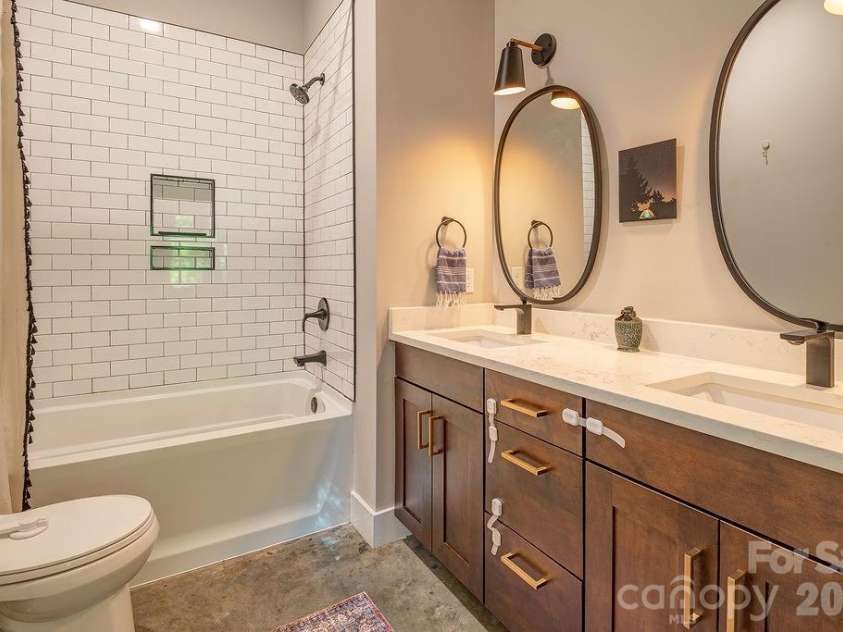 42 Salola Street, Asheville, NC 28806.  MLS# CAR4369930, YatesRealty ID 13021. 