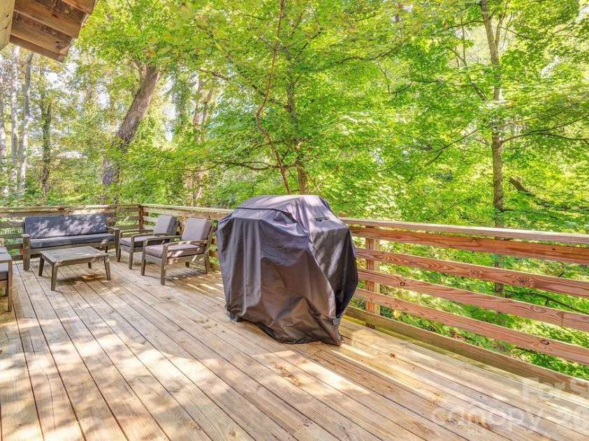 42 Salola Street, Asheville, NC 28806.  MLS# CAR4369930, YatesRealty ID 13021. 