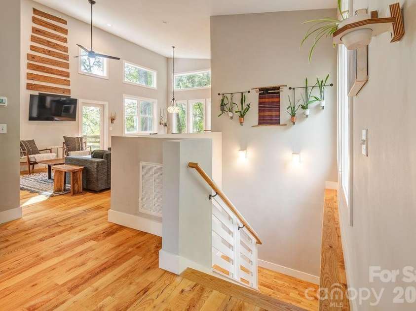 42 Salola Street, Asheville, NC 28806.  MLS# CAR4369930, YatesRealty ID 13021. 