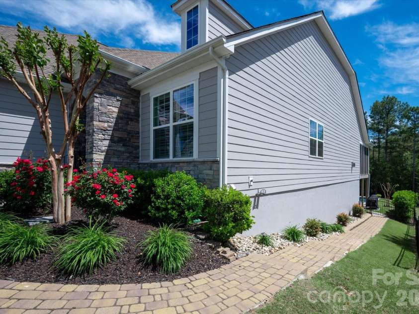 171 Sweet Briar Drive, Fort Mill, SC 29707.  MLS# CAR4370153, YatesRealty ID 13022. 