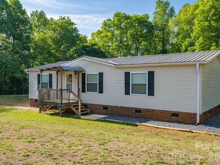 3262 Wellman Road, Vale, NC 28168.  MLS# CAR4371182, YatesRealty ID 13023. 