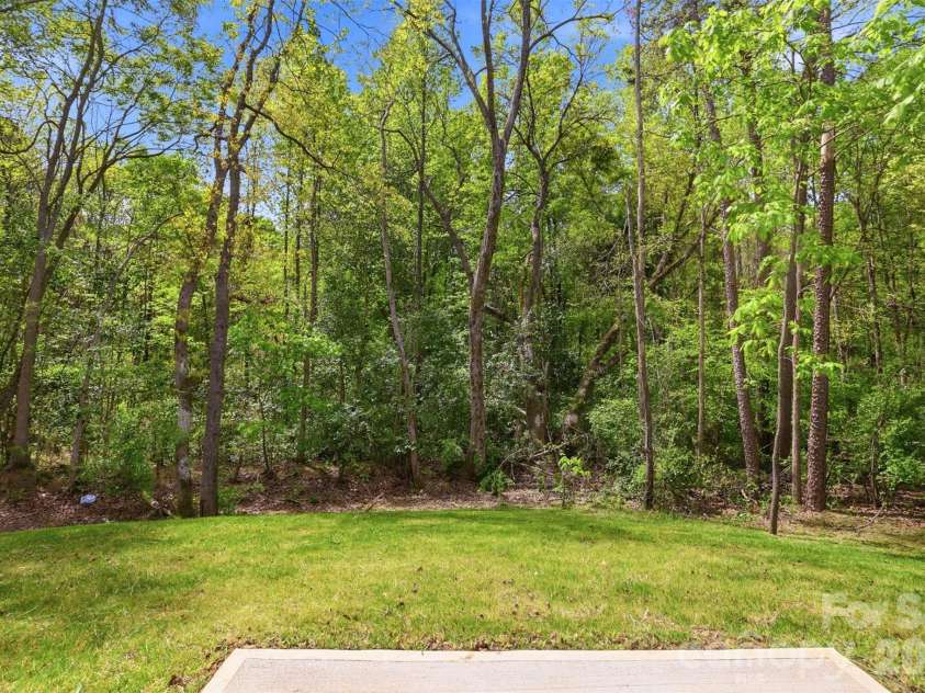 4015 Oakdale Road, Charlotte, NC 28216.  MLS# CAR4345799, YatesRealty ID 13025. 