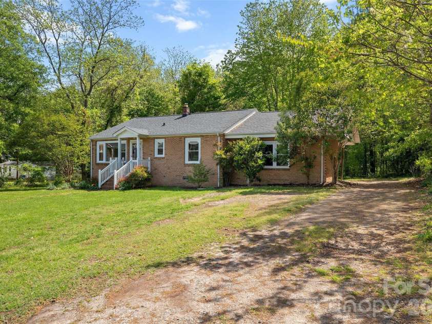 1514 Franklin Street, Gastonia, NC 28054.  MLS# CAR4368520, YatesRealty ID 13026. 